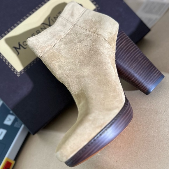 Modern Vintage Allison Chunky Heel Booties 41 Sand - Picture 2 of 7